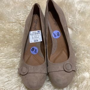 Euro soft brown pumps size 8/8.5